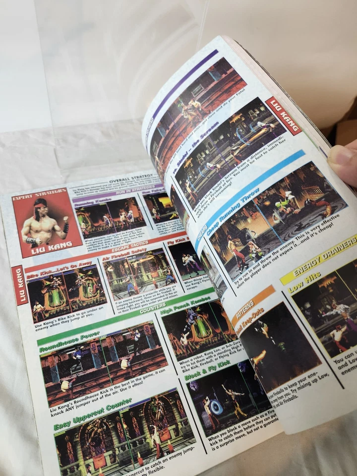Mortal Kombat 3 Komplete PS1 SNES Genesis Gamefan Books Strategy Guide - Image 3 of 4