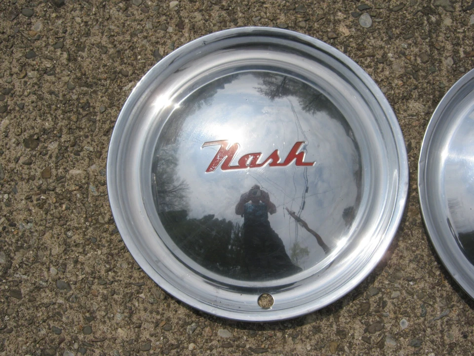 Tapacubos Nash Statesman 1952 a 1955 originales 15 pulgadas cubiertas de rueda Foto 3 de 4