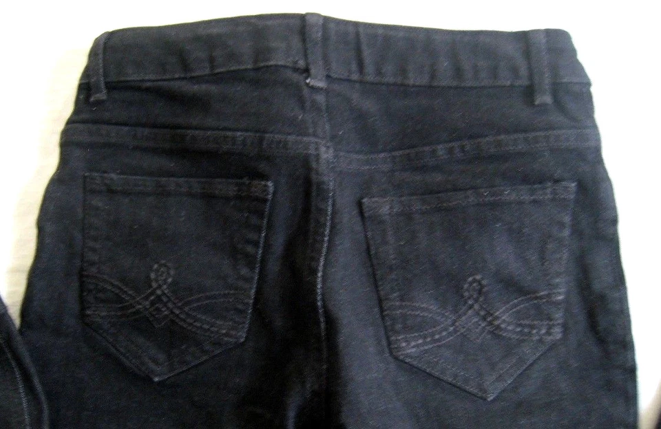 Pantalones de mezclilla ajustados Mudd para niñas negros con bolsillo tachonado pierna recta juvenil talla 12 Foto 4 de 4