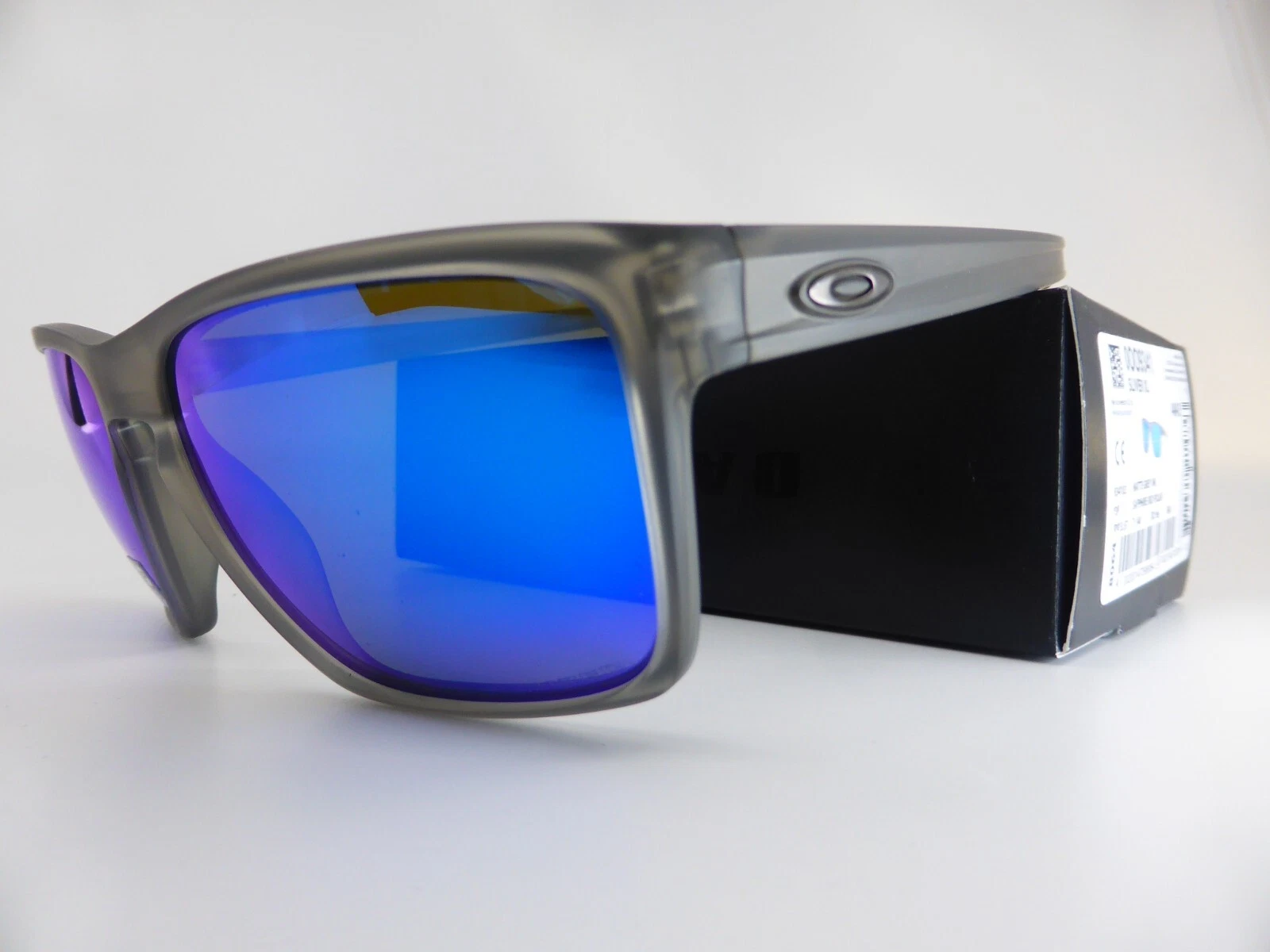 Oakley SLIVER XL Sunglasses Matte Grey Ink   POLARISED Sapphire Iridium Lenses