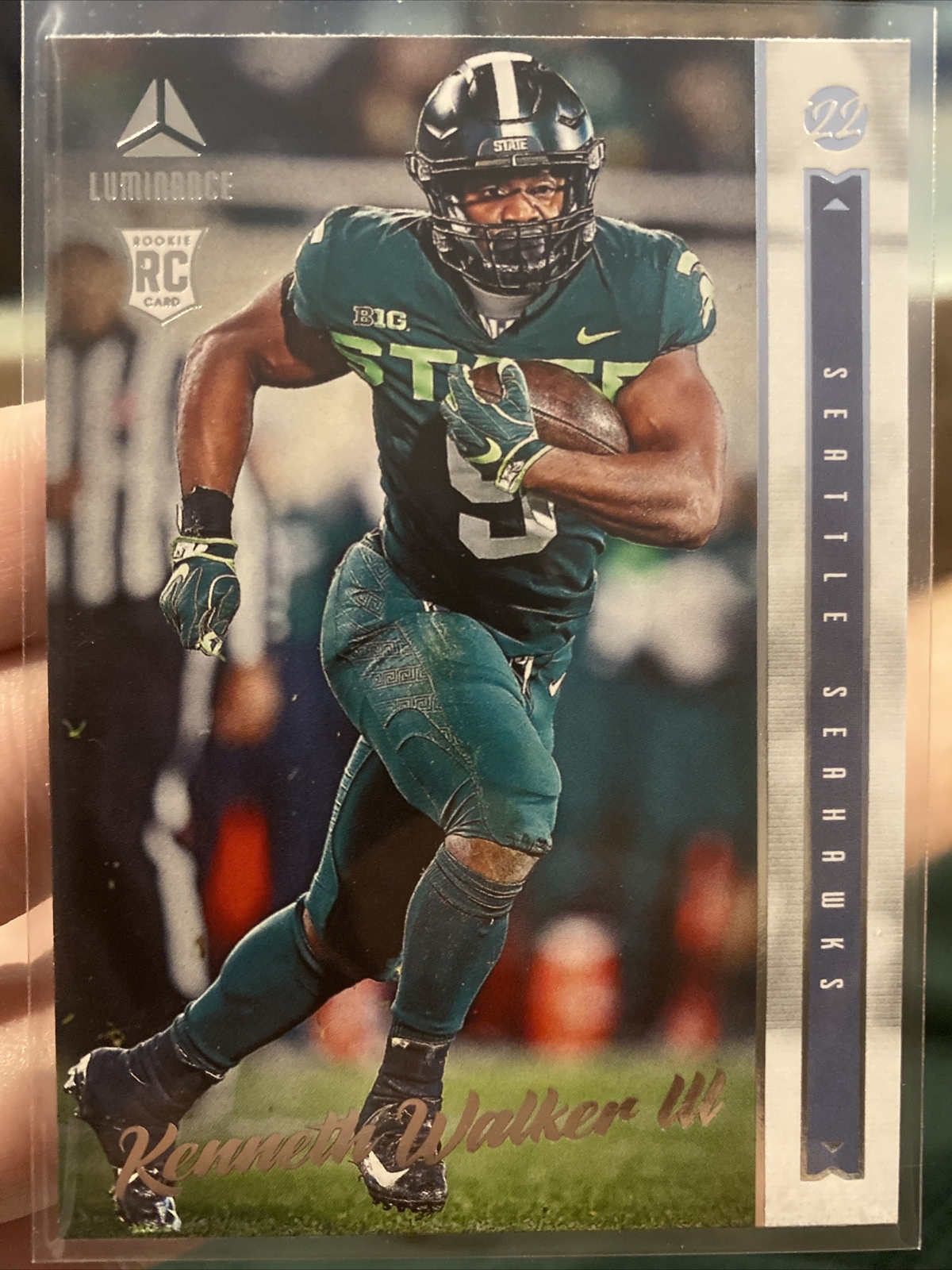 Kenneth Walker lll 2022 Panini Luminance #106 RC Rookie Seattle Seahawks 🔥🏈💎