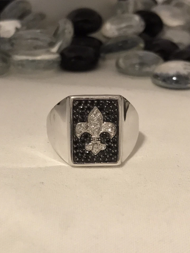 Anillo para hombre de plata de ley con topacio blanco de 0,42 quilates de espinela negra con topacio blanco de 0,09 quilates Foto 4 de 4