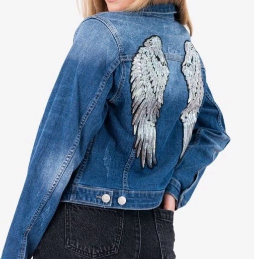 Hard Rock Guitar Company LB GtrCo Women's Sequin Wing Denim Jacket Blue, SMALL
Opens in a new window