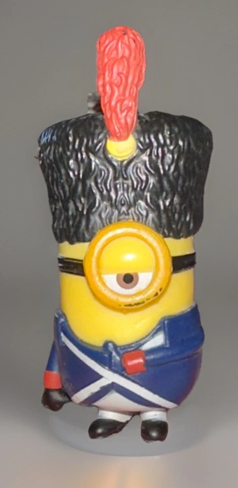 Ty Beanie Babies Despicable Me 3 Carl the Prisoner Minion 7" + figuras Foto 3 de 4