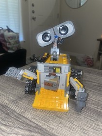 LEGO Wall-E Ideas Disney Complete Set with WALL-E EVE Plastic Age 12+ Robots