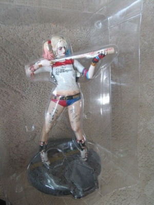 Suicide Squad Harley Quinn Finders Keypers Figurine (10