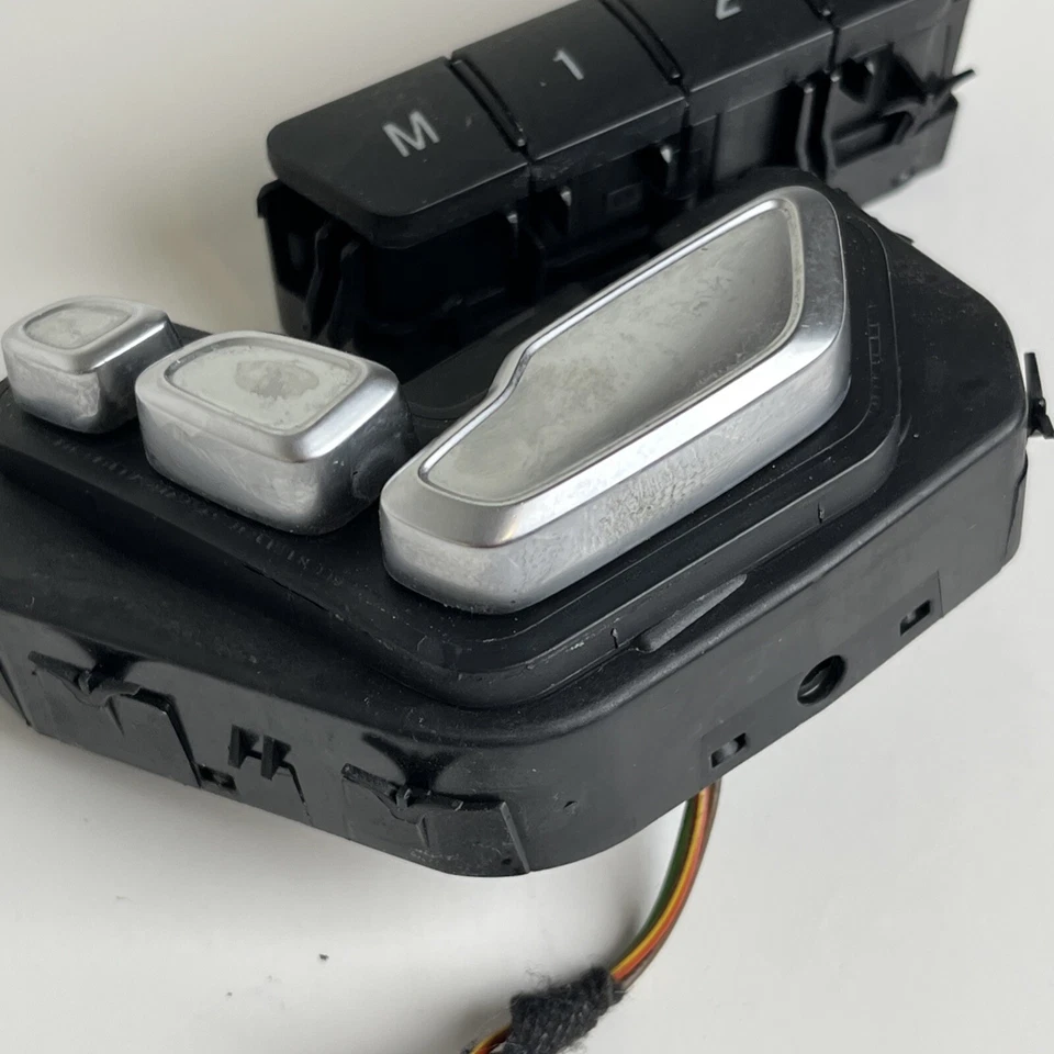 Interruptor de ajuste del asiento lateral delantero izquierdo Mercedes Benz E350 2014 OEM A2129050251 Foto 4 de 4