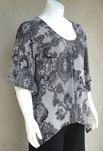Nueva blusa para mujer talla grande negra gris estampado cola de tiburón talla 1X 2X 4X - Imagen 4 de 4