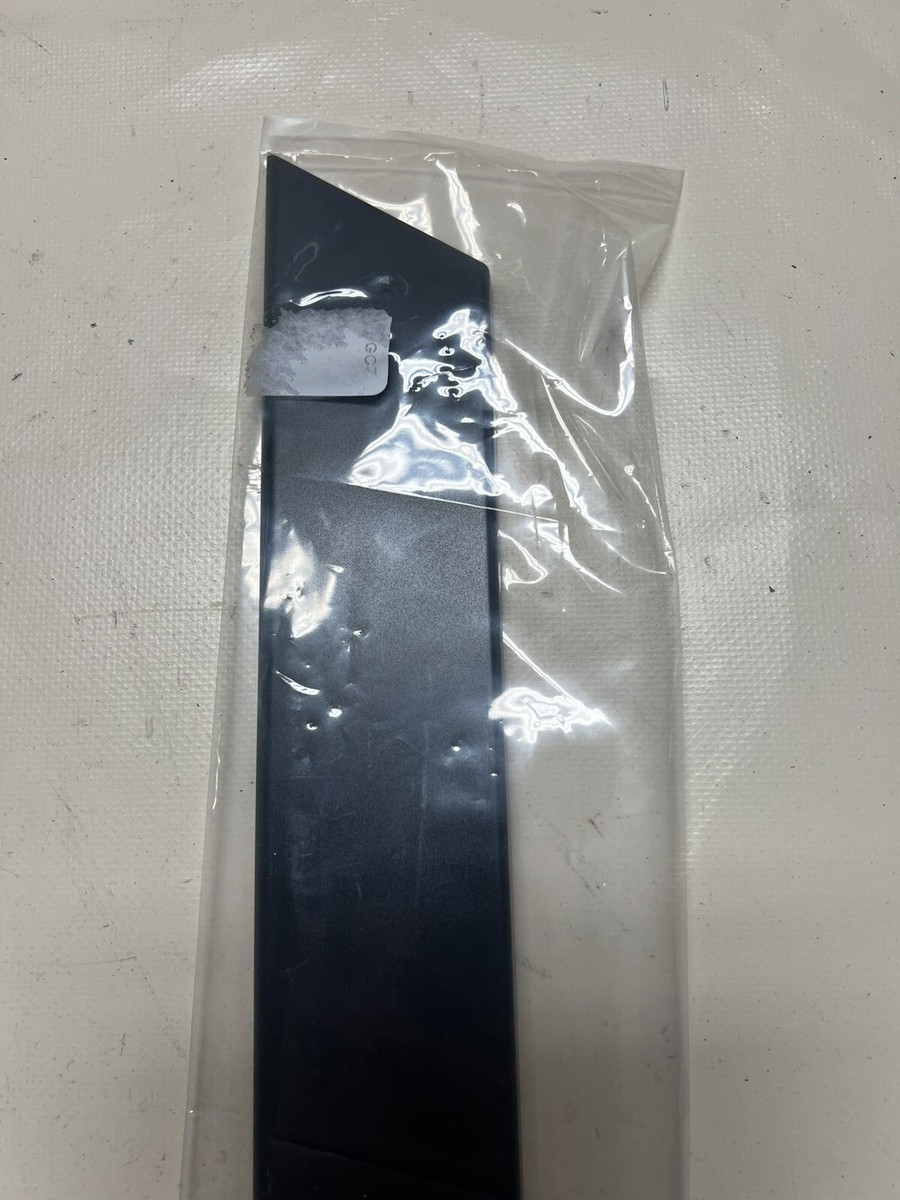 2020-2023 Subaru Outback LEFT Rear DOOR Black Aplique 63563AN37A