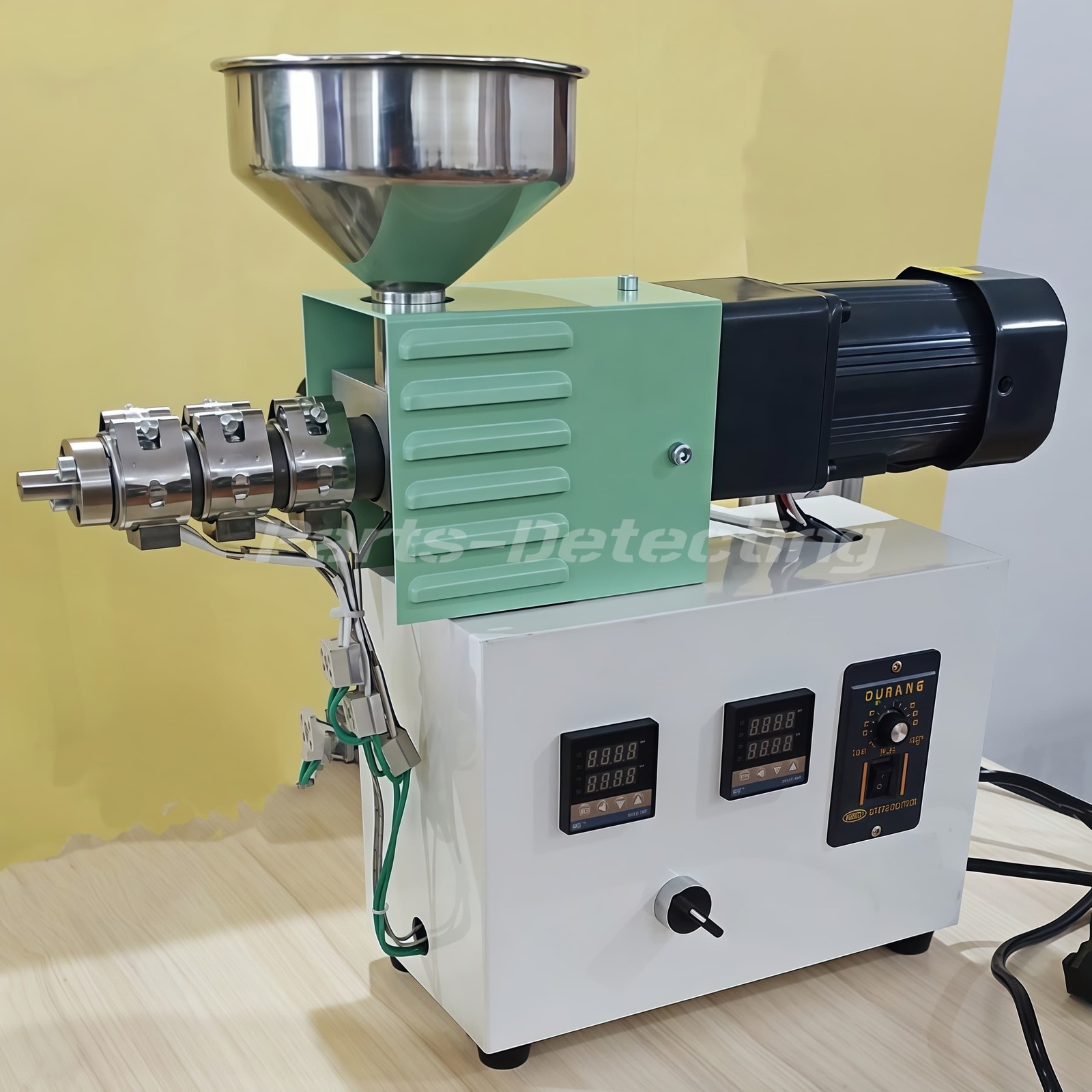 220V Plastic Desktop Injection Molding Machine Single Screw Extruder