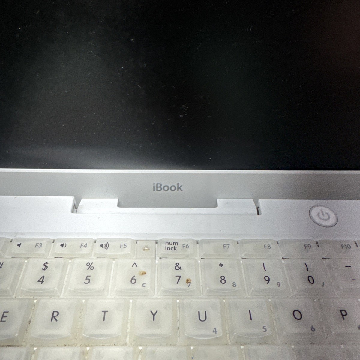 2002 Vintage Apple iBook A1005 700MHz 128MB RAM Laptop NO HDD NO