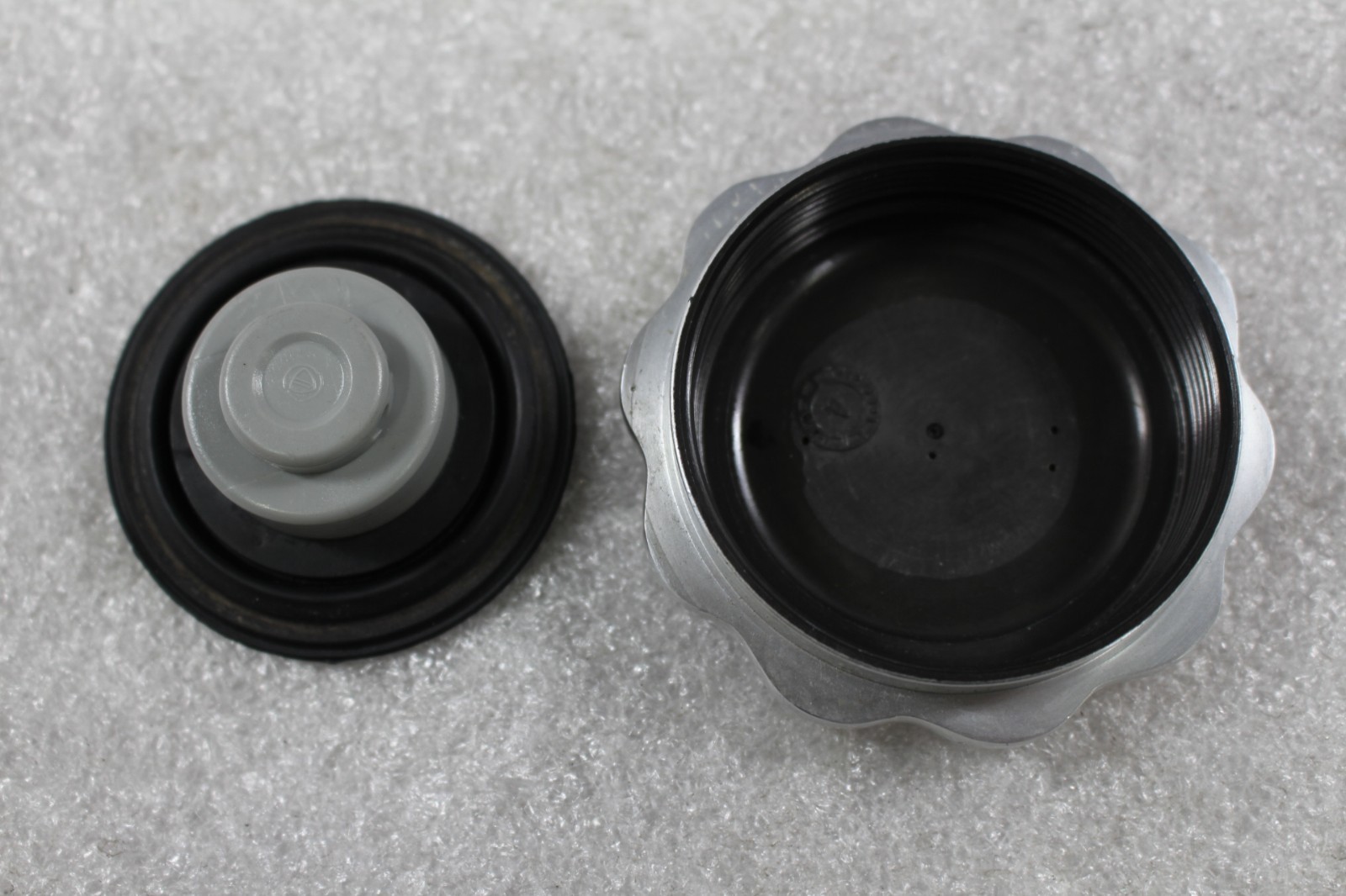 Ferrari 360 Fuel cap P/N 226449