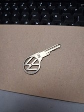 Vintage Vw Volkswagen Bug Key Original Sc 226 -- Ube