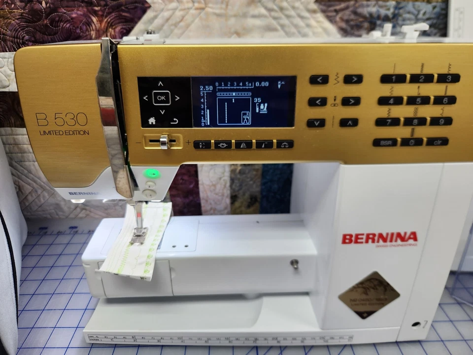 Bernina B 530 GOLD Sewing Machine, Accessories included,Professionally Serviced! - Image 3 of 4