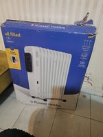 Russell Hobbs Digital Oil Filled Radiator 2000w White 9 Fin, It has 2 bends