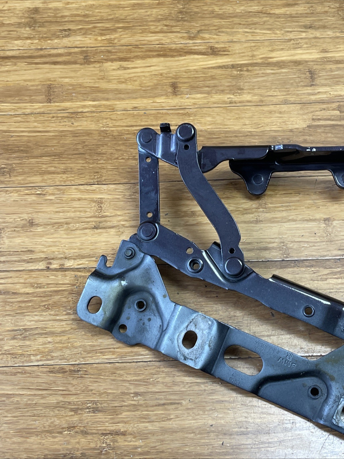 Rolls-Royce Dawn 2009-2023 Front Right Hood hinges Pair