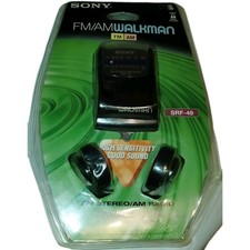 Sony SRF-49 FM / AM Walkman Portable Radio Headphones Sealed Damaged Packaging