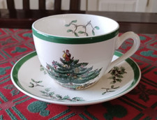 Spode Christmas Tree Set of 4 Coffee/Tea Cups and Saucers-no box