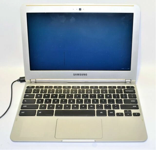 Universal Laptop Screens & LCD Panels