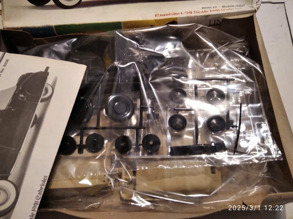 MONOGRAM 1/24- LINCOLN CONTINENTAL- NUOVO - Immagine 3 di 3