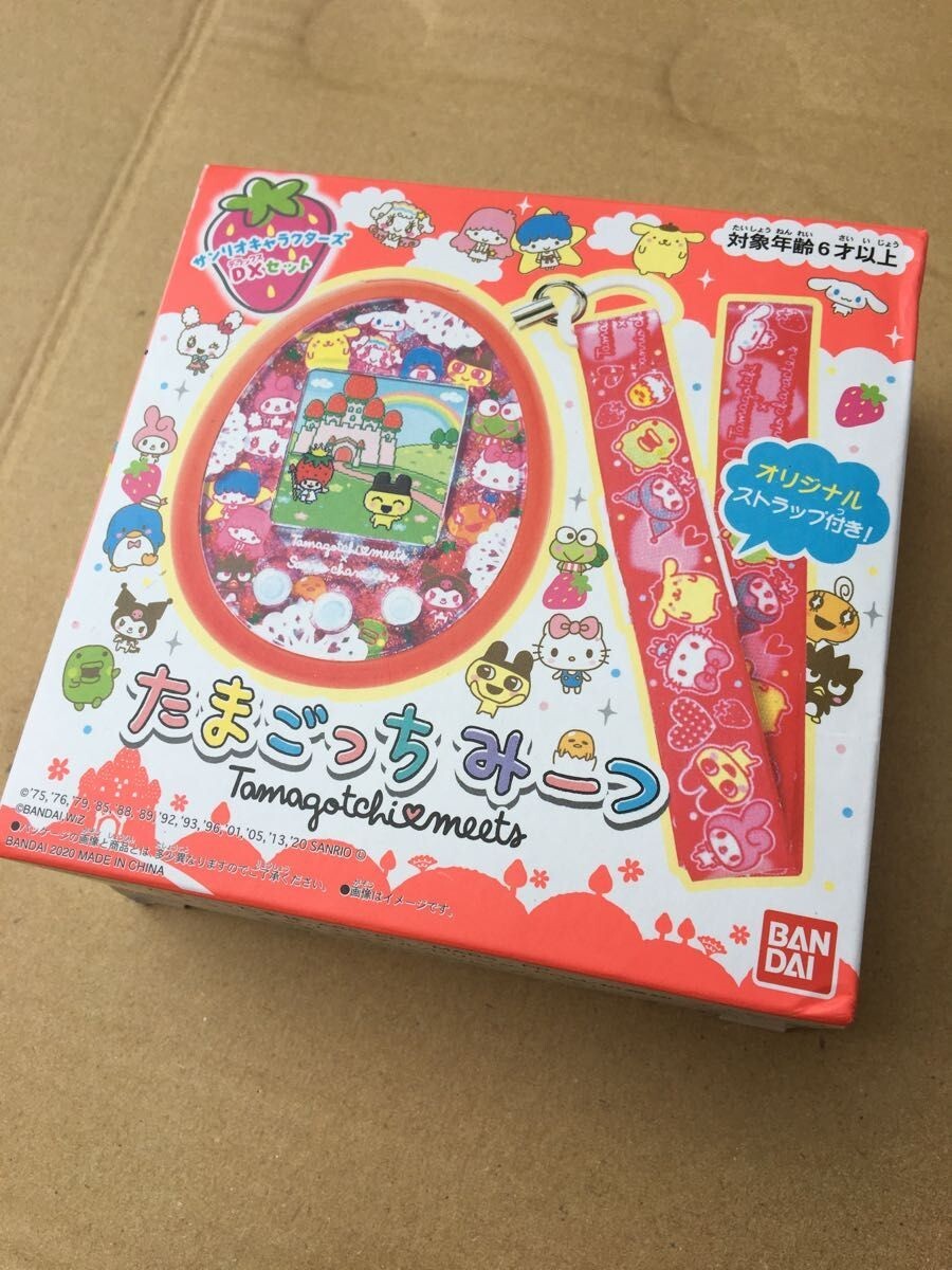 BANDAI Tamagotchi meets Sanrio Characters DX set JAPAN
