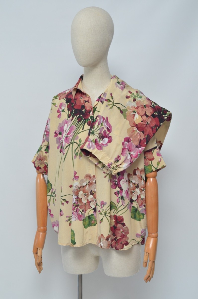 GUCCI Luxury Women's Beige Silk Floral Pajama Set Suit Size 38-40