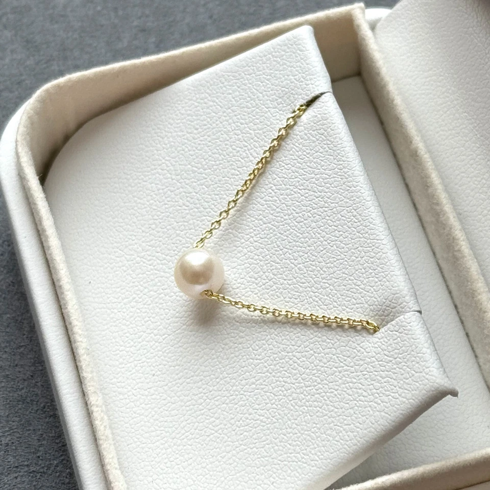 Collar solitario clásico de perlas de agua dulce - plata 925 u oro de 14k Foto 2 de 4