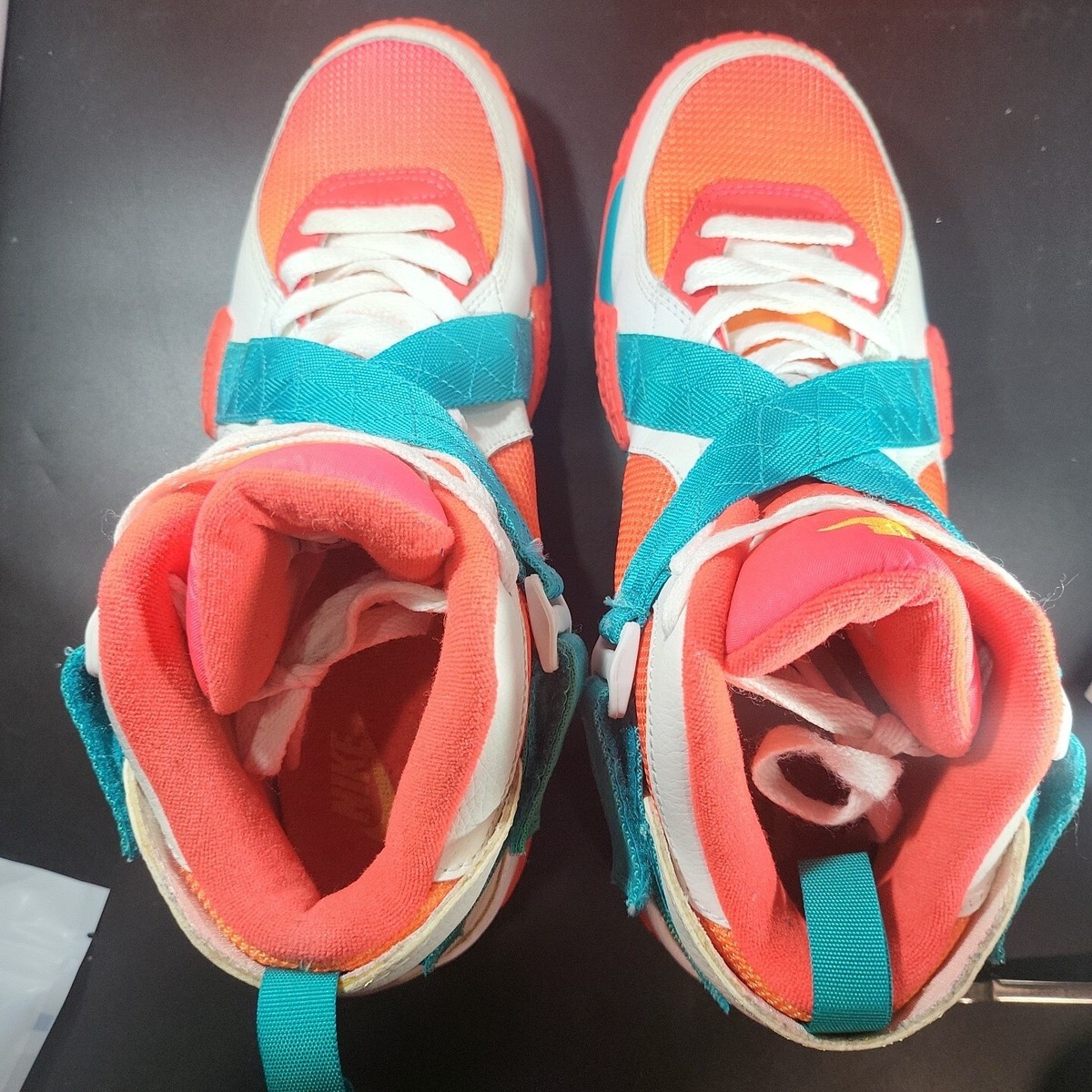 Size 9- Nike Air Raid 2014 White, Atomic Mango, Turbo green 652359