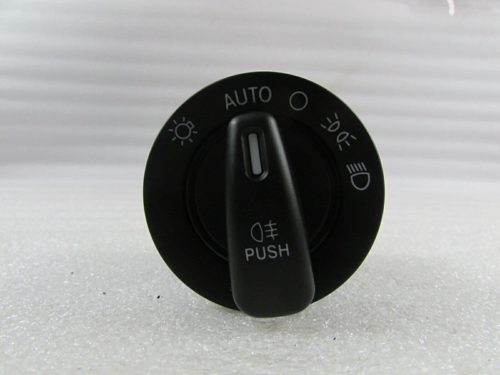 Maserati Ghibli, Headlamp/Headlight Control Switch, Used, P/N 670019822