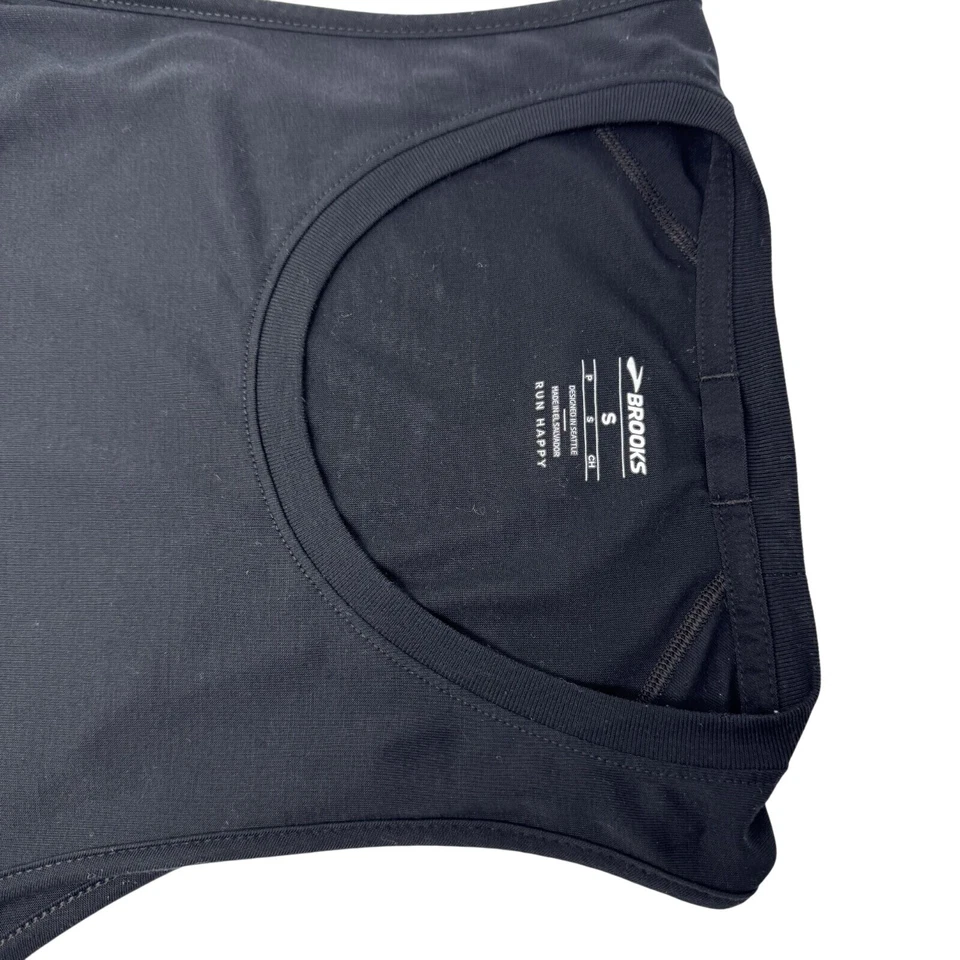 Camiseta sin mangas Brooks para correr entrenamiento atlético correr feliz negra para hombre pequeña Foto 3 de 4