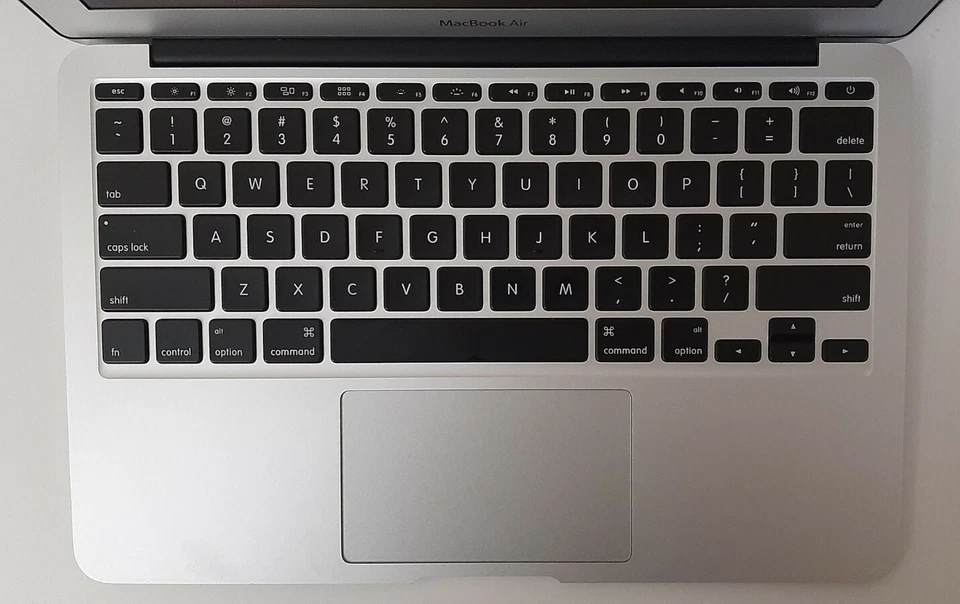 Apple MacBook Air 11" 2012 · i5 · 4GB · 126GB, photo 4 of 5