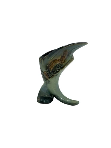 Vintage USA Hull Art Pottery Parchment Pine Cornucopia Vase Green S-2-R