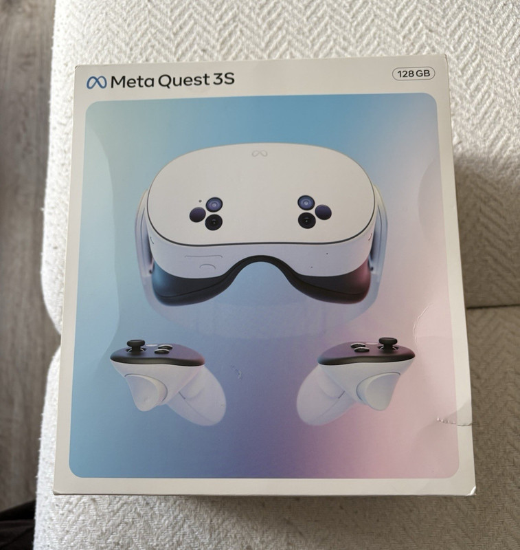 Meta Quest 3S 128GB Standalone VR Headset with Controllers, White/Black