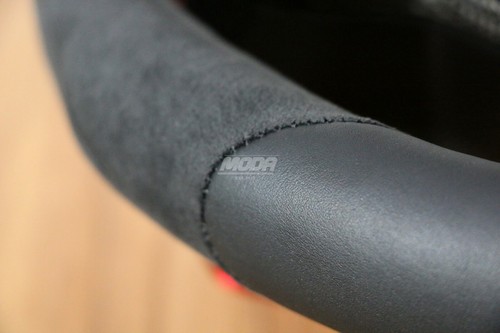 Mercedes W204 W212 C E AMG W218 W207 W172 SLK SL volant Alcantara - Photo 3/3