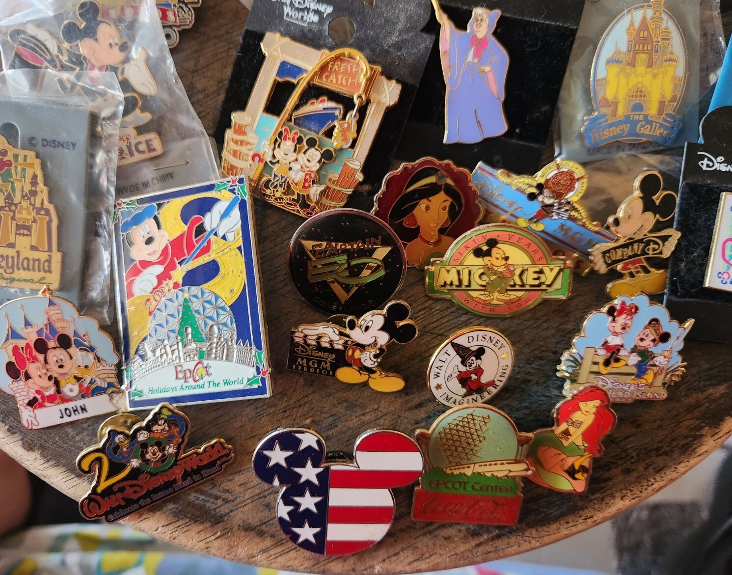 Huge Lot Of Vintage Disney Pins eBay