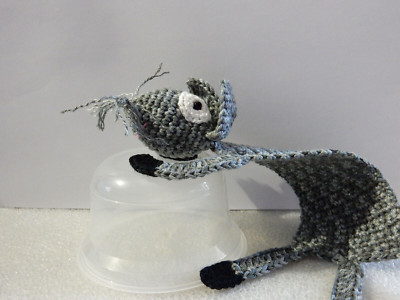 NEU Häckel Lesezeichen Katze grau meliert gehäkelt Handarbeit Amigurumi Bookie