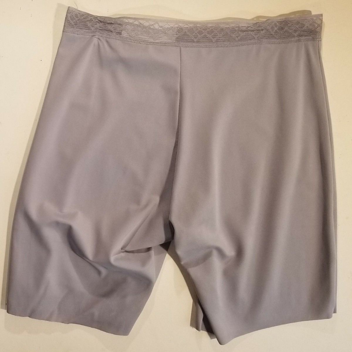 Radiant Vanity Fair Smoothing Slip Short Medium, Invisible Edge