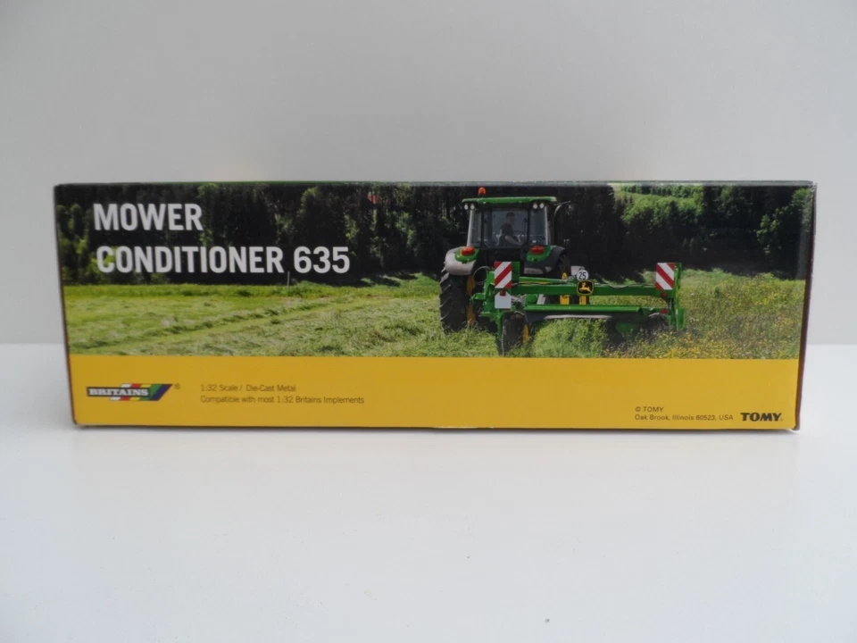 New Britains John Deere Farm Mower Conditioner 635 43003 As Shown 1:32 - Image 3 of 4