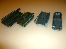 die cast solidò 4 mezzi militari   da restauro.