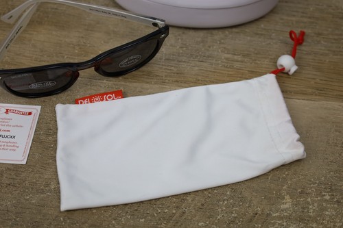 Solize by Del Sol Sunglasses - Model Don't Worry Baby Pearl Arms & Black Frames - Picture 2 of 16