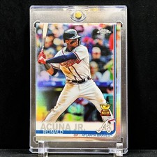 RONALD ACUNA JR RC ROOKIE REFRACTOR HOLO TOPPS CHROME CARD BRAVES MVP SP?. rookie card picture