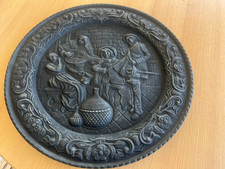 Gussplatte rund 40 cm Wandteller Gusseisen  Relief  70er vintage