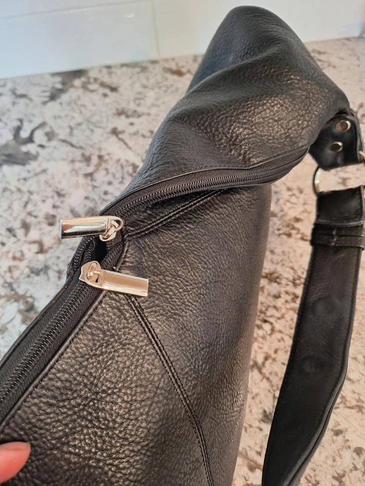 Bolso de hombro Biacci de cuero suave negro, Foto 4 de 4