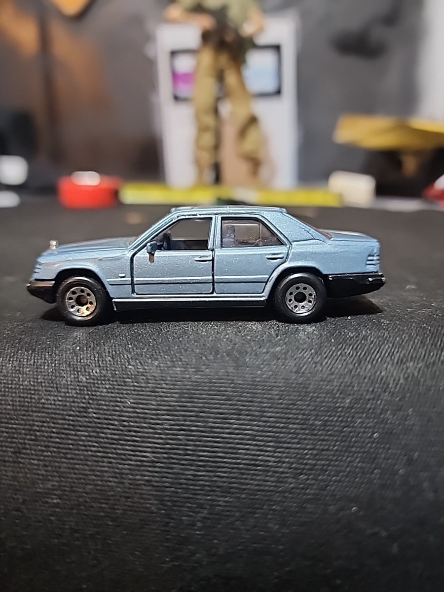Vintage 1986 Matchbox Mercedes Benz 300E Light Blue Diecast Open