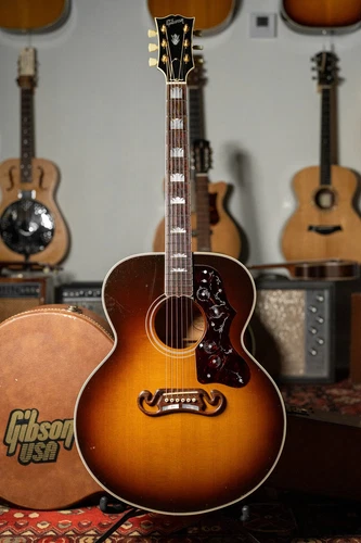 1990 Gibson J-200 Sunburst Jumbo Acoustic Guitar w/OHSC