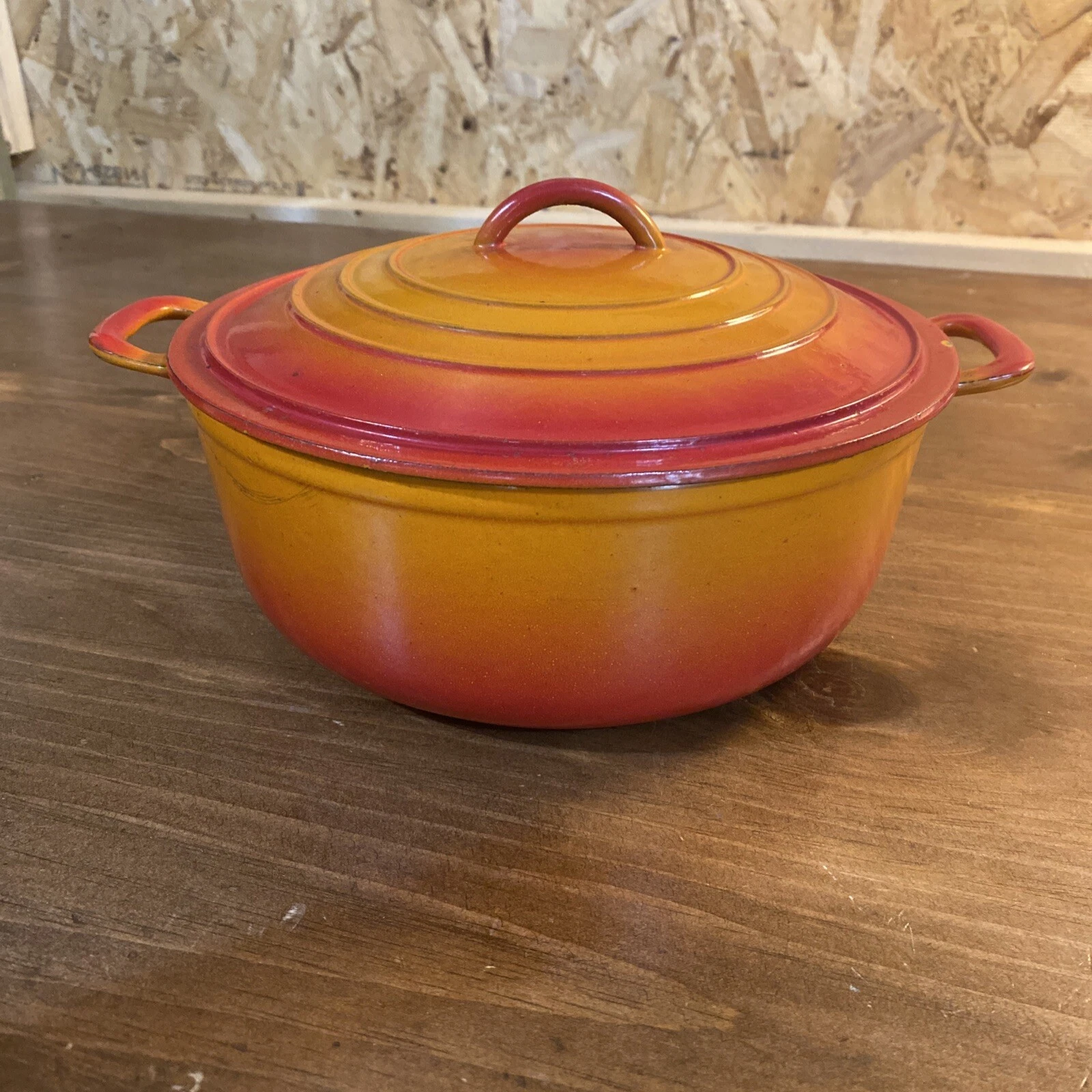 DESCOWARE Flame Enamel Round Dutch Oven Cast Iron Pot Belgium #22
Opens in a new window or tab
