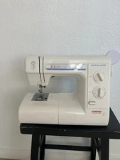 Janome S-3015 Working Sewing Machine With Cover. No Power Cable , No Pedal (5)
