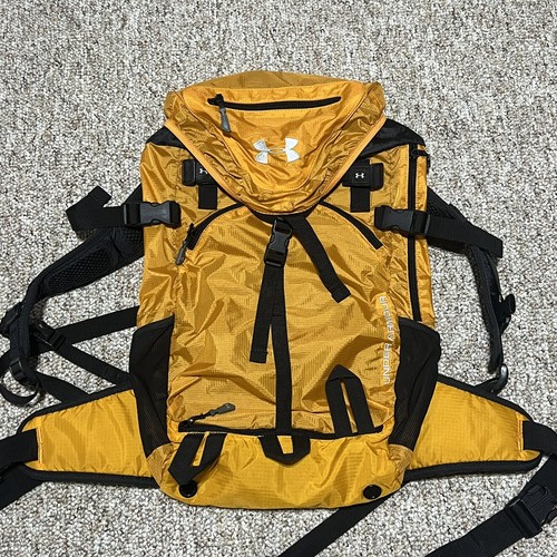New Under Armour Hiking H2O Backpack With Waist Straps & Buckles Yellow