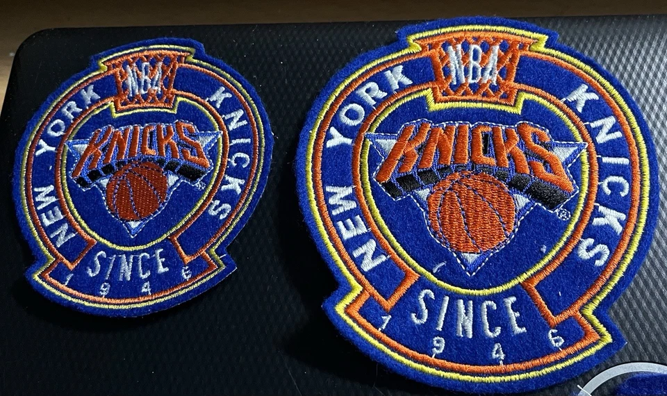 Lote de 4 prendedores y cadenas de parche de tela de Nueva York Yankees Mets Knicks Rangers usado Foto 4 de 4