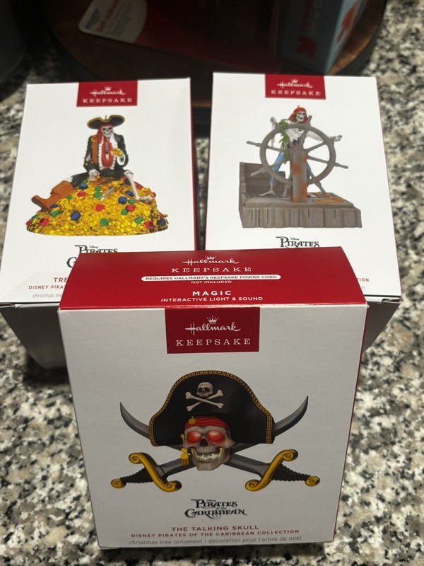 Hallmark Keepsake Ornaments 2026 Disney Pirates Of The Caribbean Collection (3)